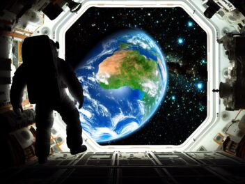 Astronauta italiano muestra la belleza de la antigua composición china en el espacio